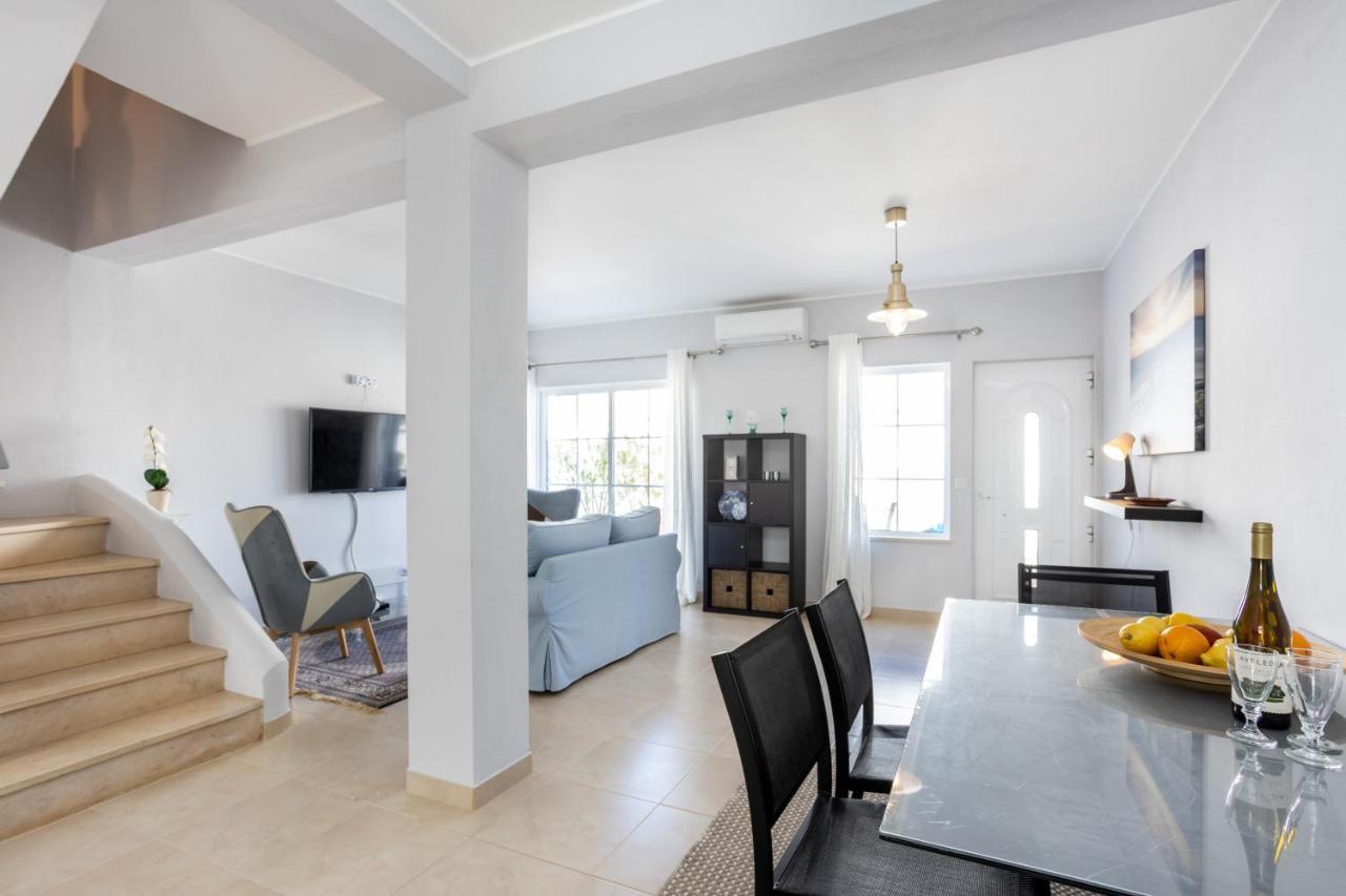 Newly Renovated 2 Bedroom Townhouse - Close To Salema Beach Buitenkant foto