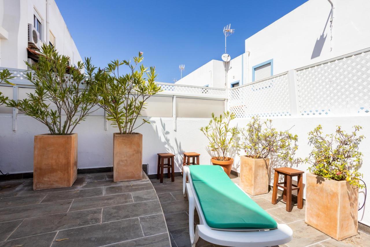 Newly Renovated 2 Bedroom Townhouse - Close To Salema Beach Buitenkant foto