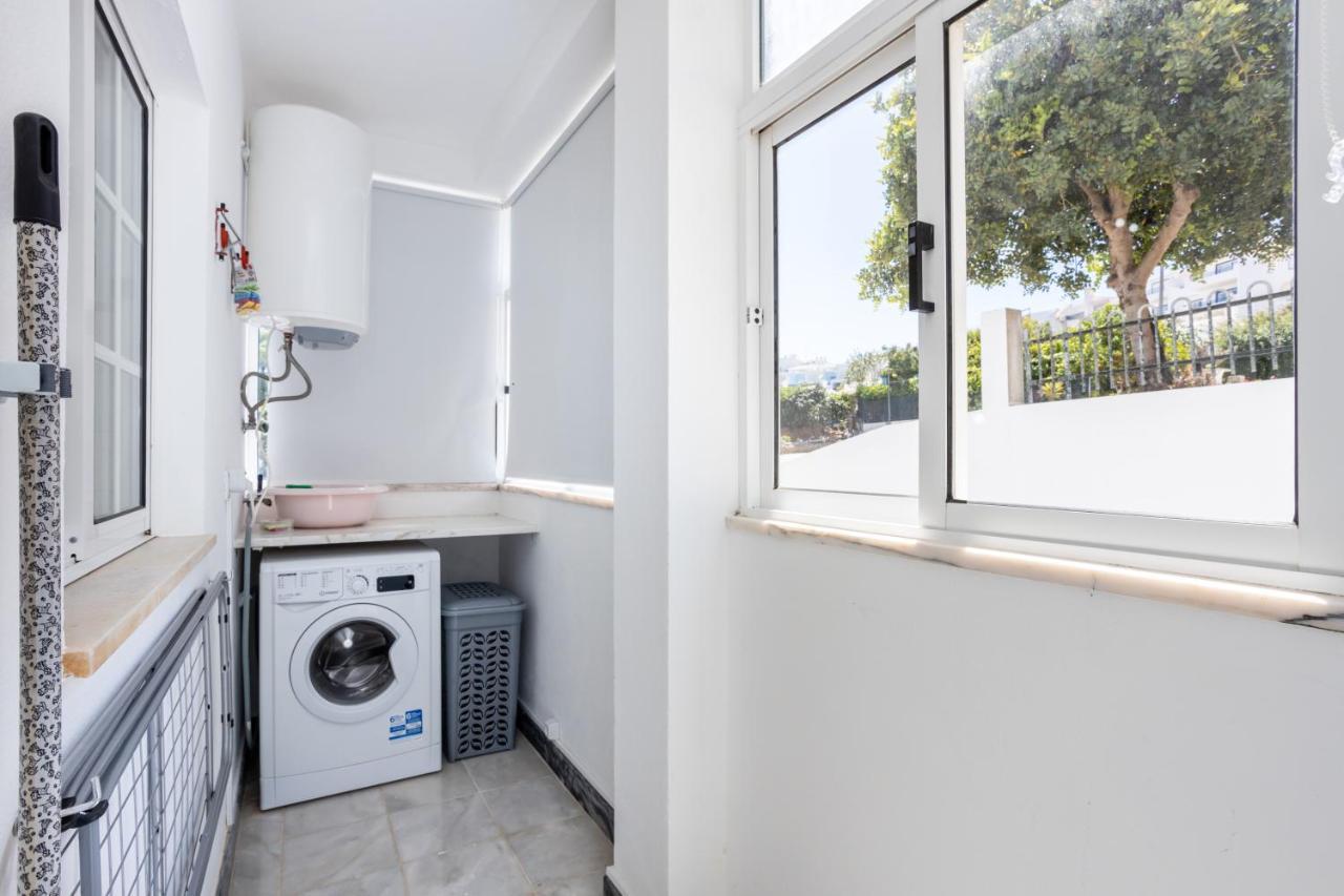 Newly Renovated 2 Bedroom Townhouse - Close To Salema Beach Buitenkant foto