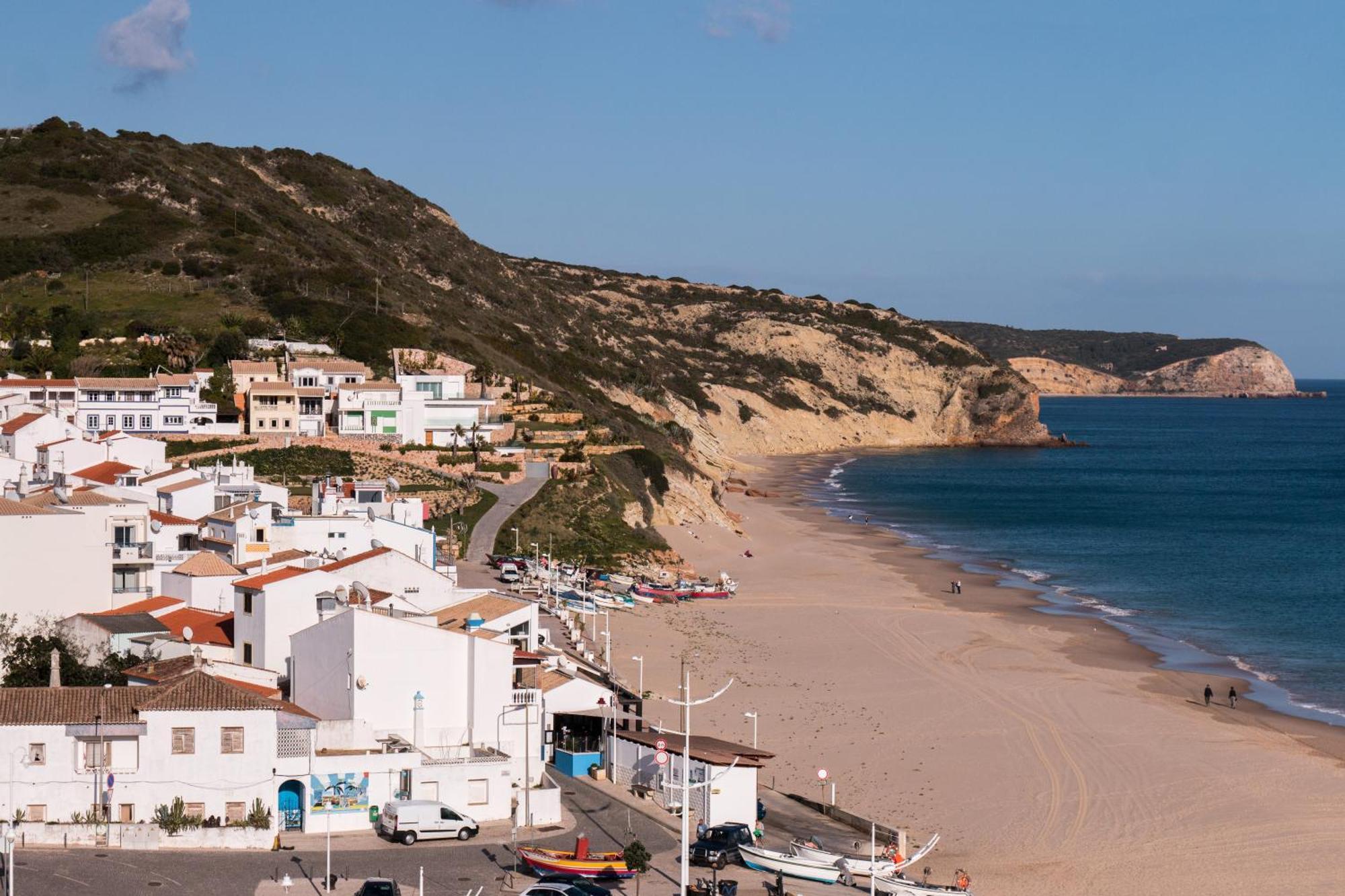 Newly Renovated 2 Bedroom Townhouse - Close To Salema Beach Buitenkant foto